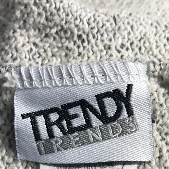 Trendy Trends Gray Long Sleeve Graphic Sweat Shirt - Picture 5 of 6